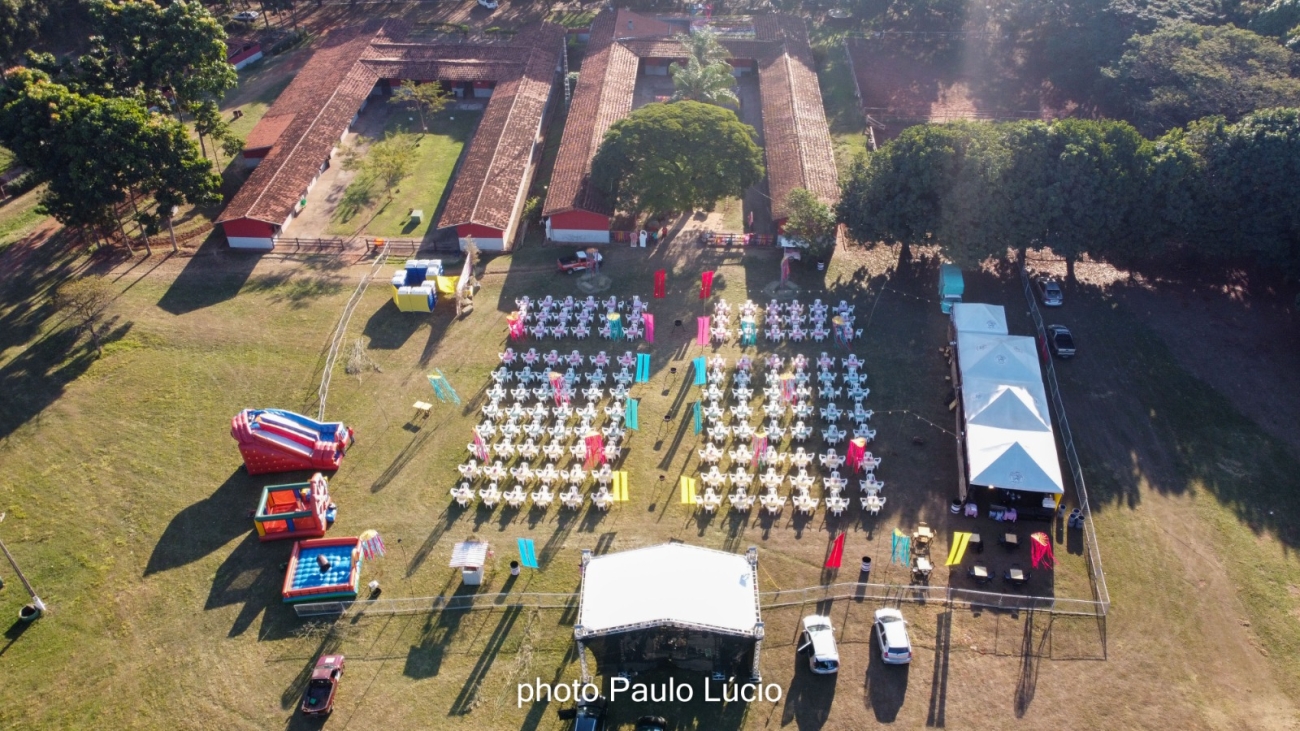 FOTO PAULO LÚCIO Realizada pela primeira vez no gramado da hípica, a festa reuniu mais de 400 convidados