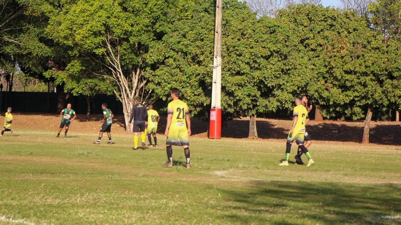 De manhã, será realizado um quadrangular de futebol entre os times do clube Foto Paulo Lúcio