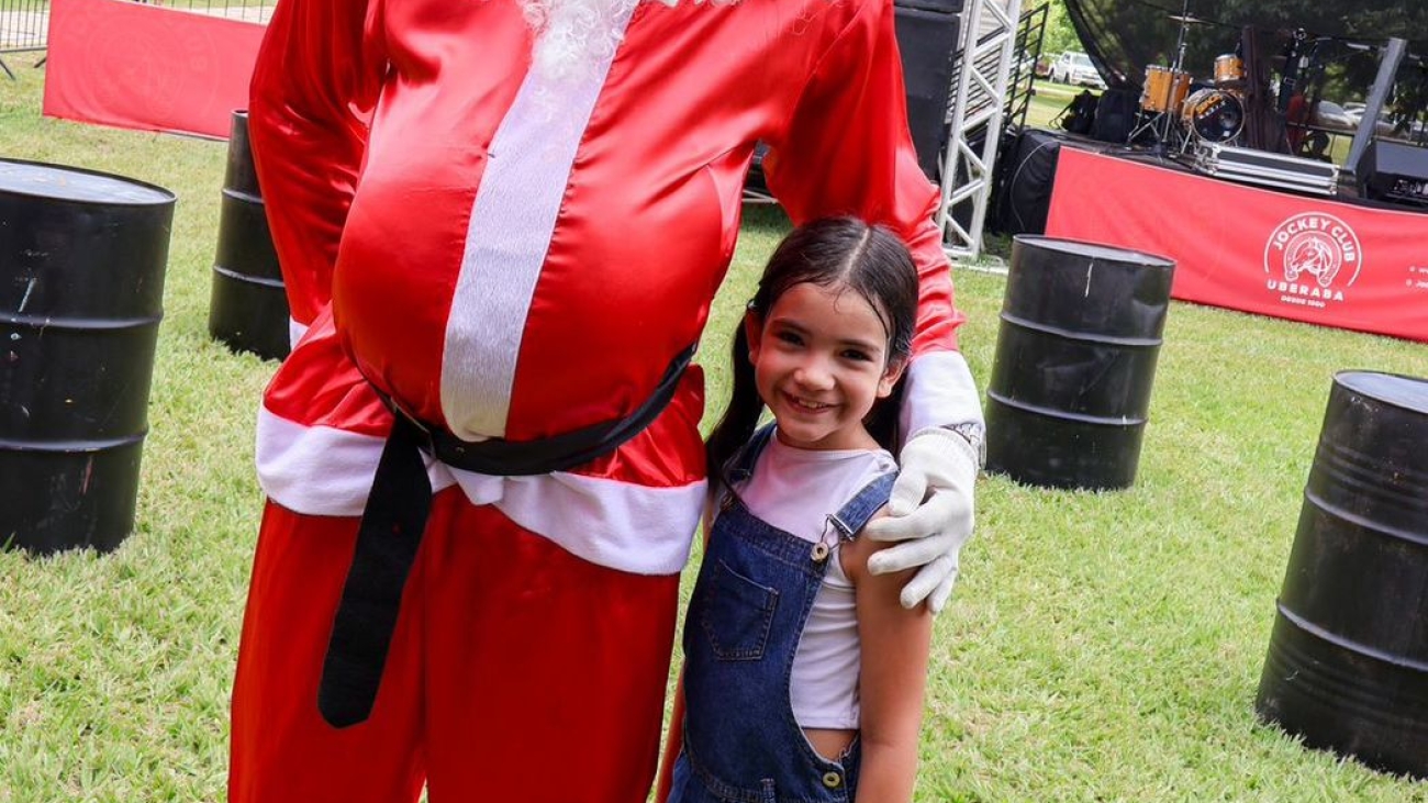 Papai Noel esteve no Jockey Club Uberaba para dar início à campanha