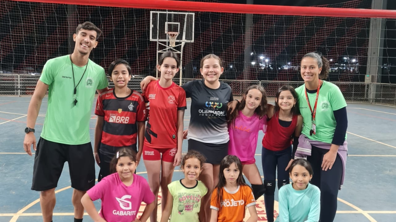 Alunos de Vôlei do Jockey Club Uberaba